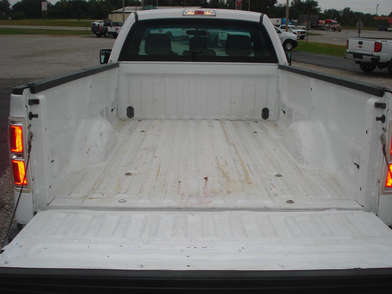 Ford F-150 XL 8-ft. Bed 2WD 2012