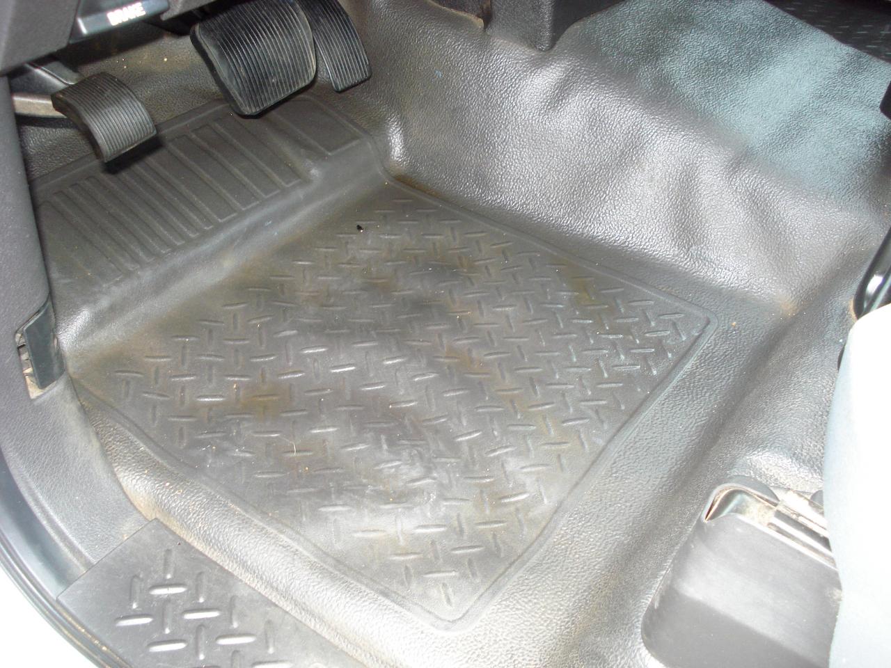 Ford F-150 XL 8-ft. Bed 2WD 2012