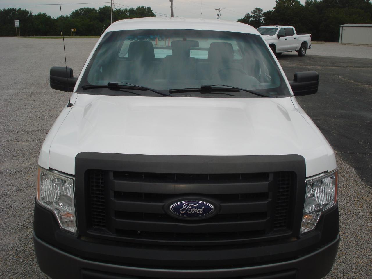 Ford F-150 XL 8-ft. Bed 2WD 2012
