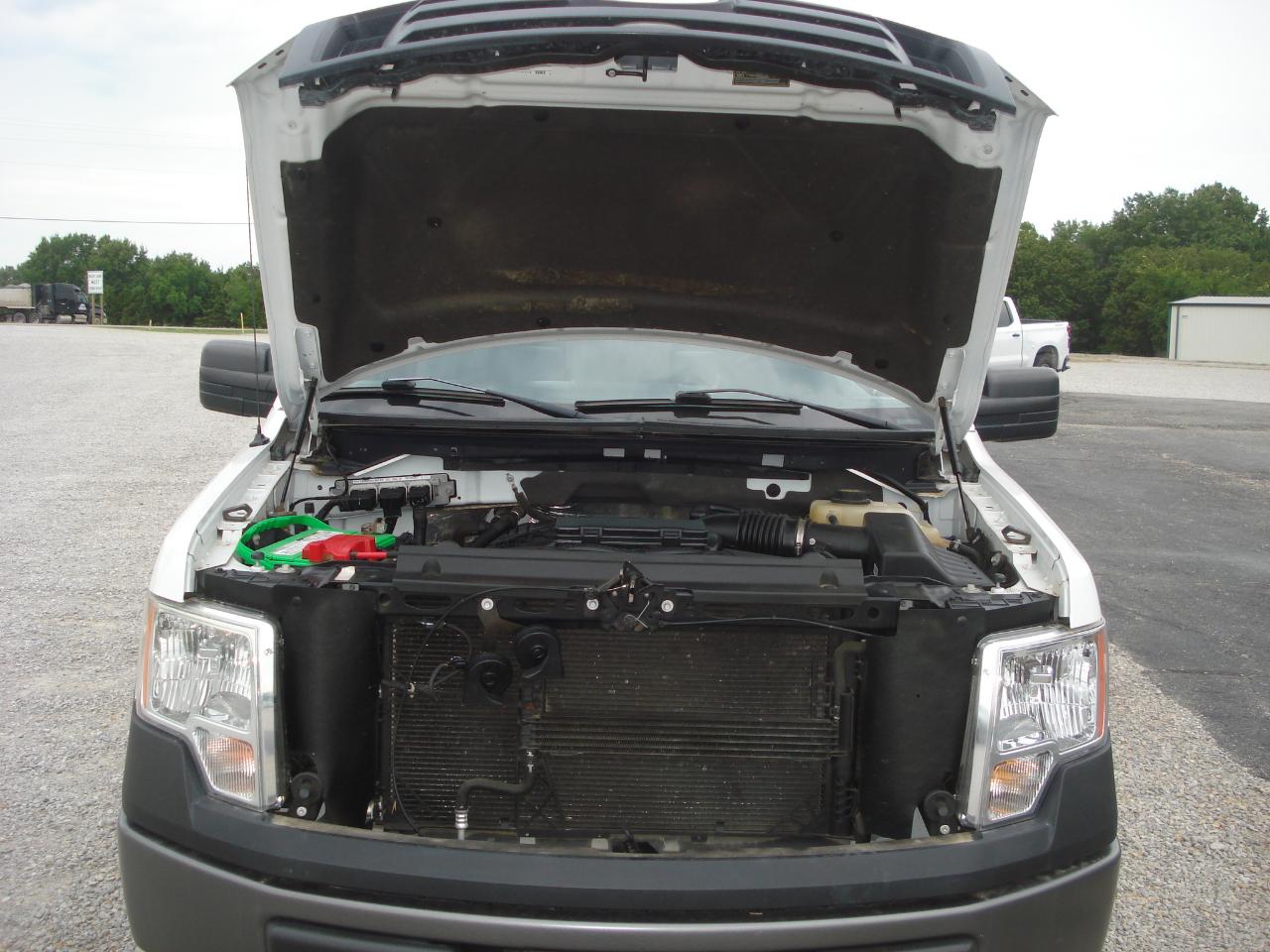 Ford F-150 XL 8-ft. Bed 2WD 2012