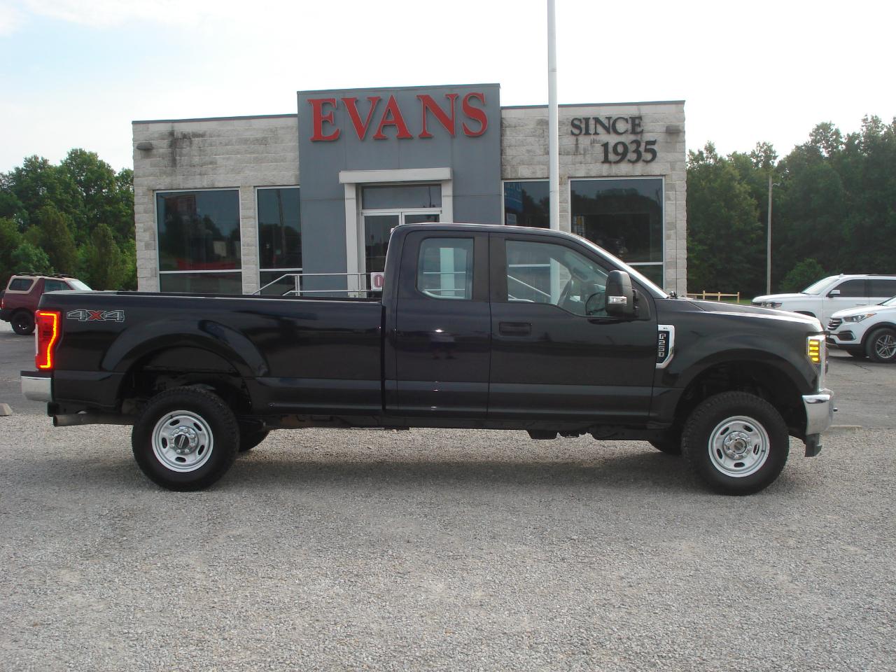 2019 Ford F-250 SD XL SuperCab 4DR Long Bed 4WD SUPERDUTY
