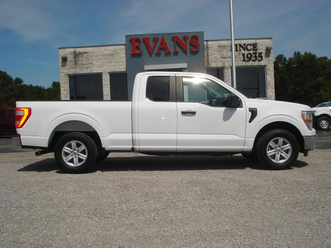 2022 Ford F-150 XL SuperCab 4DR 6.5-ft. Bed 2WD