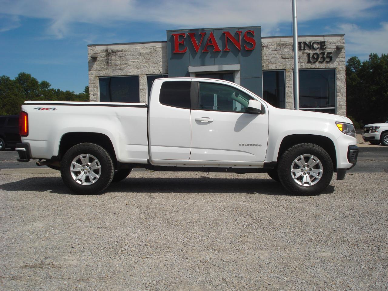 2022 Chevrolet Colorado 4X4 4DR Ext. Cab 4WD