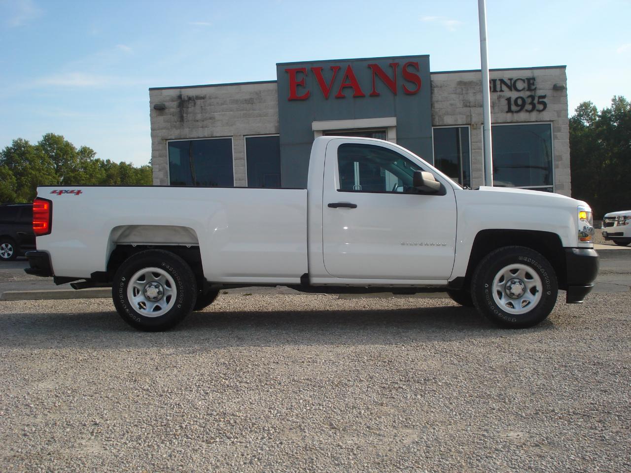 2016 Chevrolet Silverado 1500 2DR REGULAR CAB Long Box 4WD