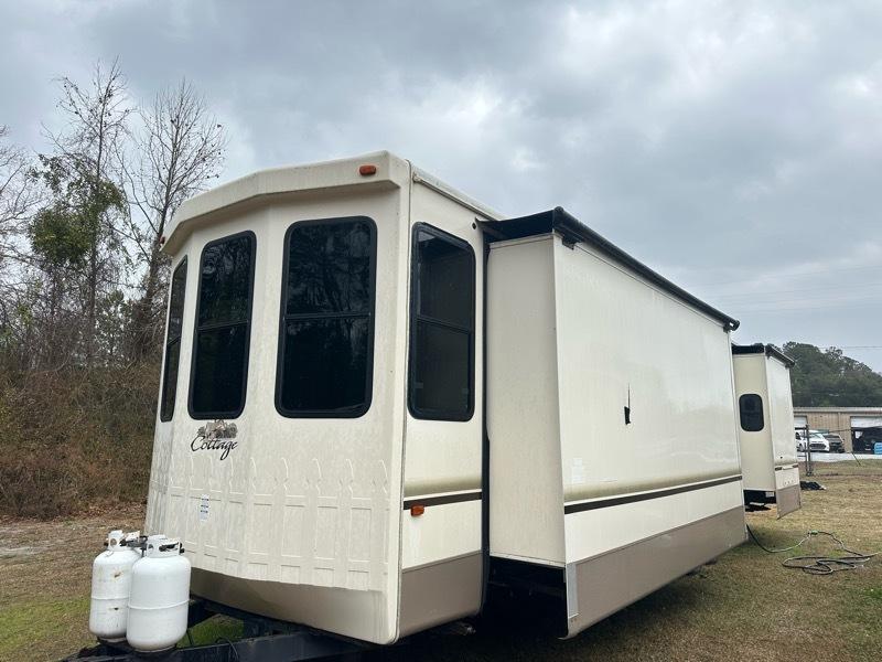 Forest River Cedar Creek  2014