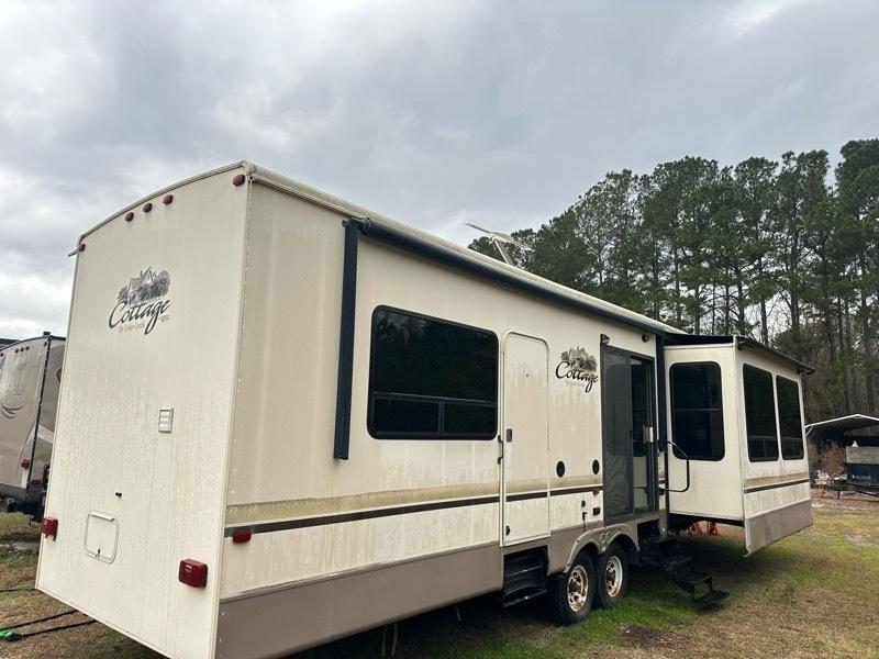 Forest River Cedar Creek  2014