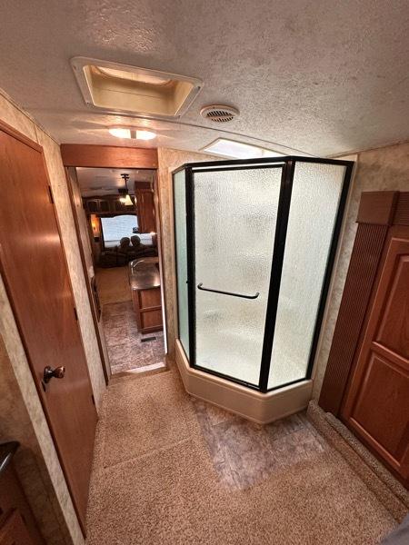 Keystone RV Montana  2012