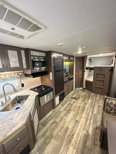 Keystone RV Hideout  2018