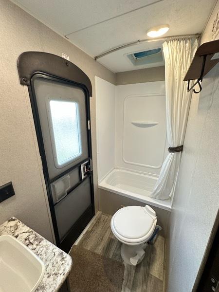Keystone RV Hideout  2018