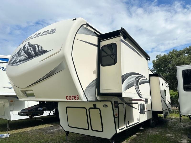 Keystone RV Montana  2015