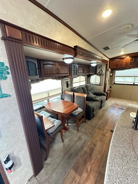 Keystone RV Montana  2015