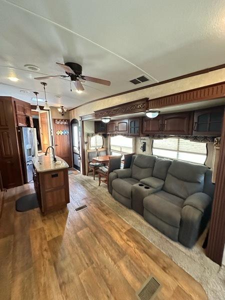 Keystone RV Montana  2015