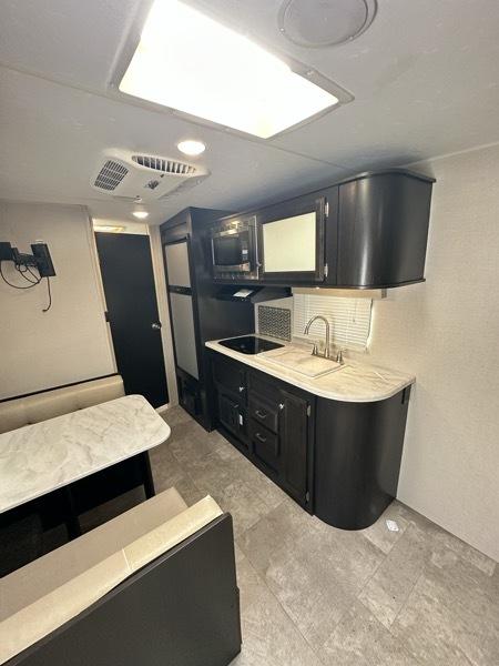 Venture RV Sonic  2018