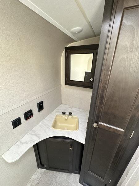Venture RV Sonic  2018