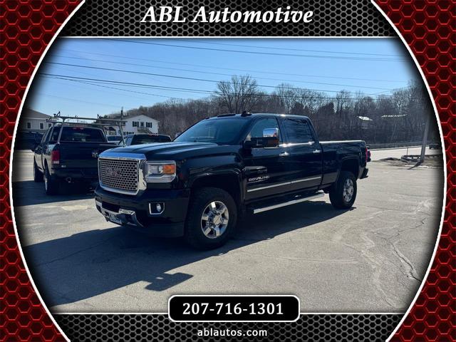 Black 2016 GMC Sierra 2500HD Denali Crew Cab SB 4WD Pickup Truck Four-Wheel Drive Automatic