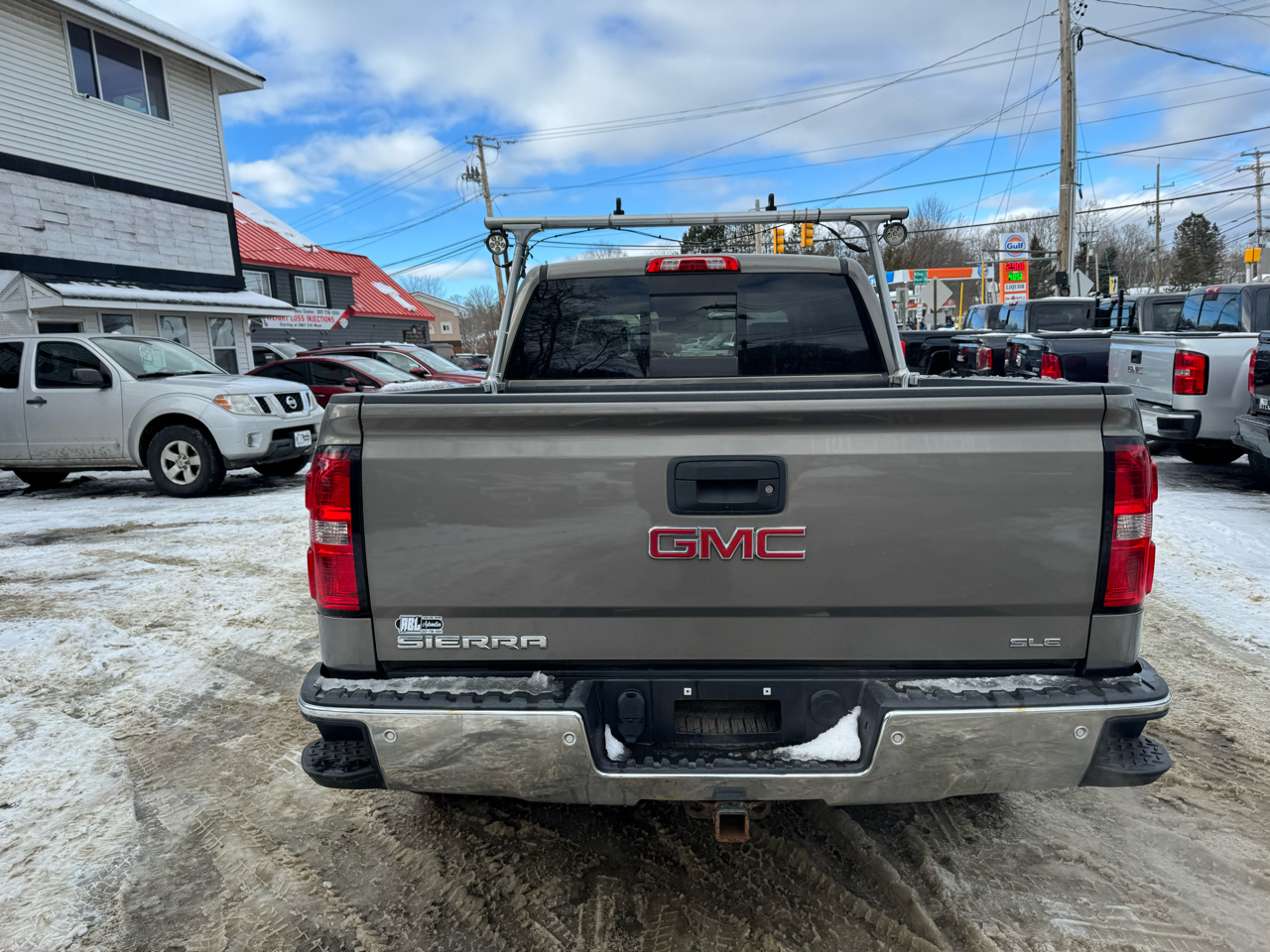 GMC Sierra 1500 4WD Crew Cab 143.5" SLE 2017