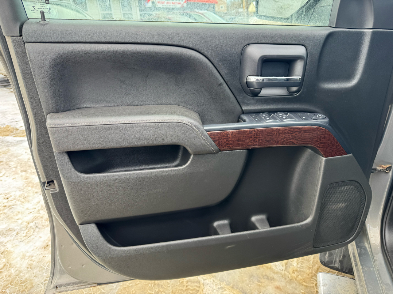 GMC Sierra 1500 4WD Crew Cab 143.5" SLE 2017