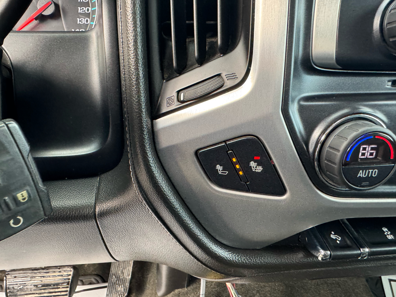 GMC Sierra 1500 4WD Crew Cab 143.5" SLE 2017