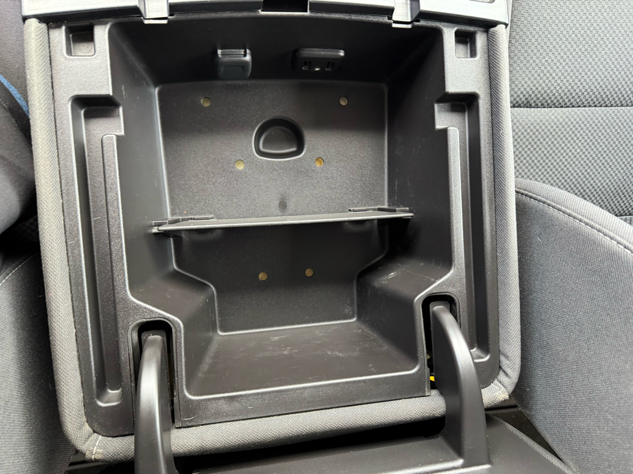 GMC Sierra 1500 4WD Crew Cab 143.5" SLE 2017