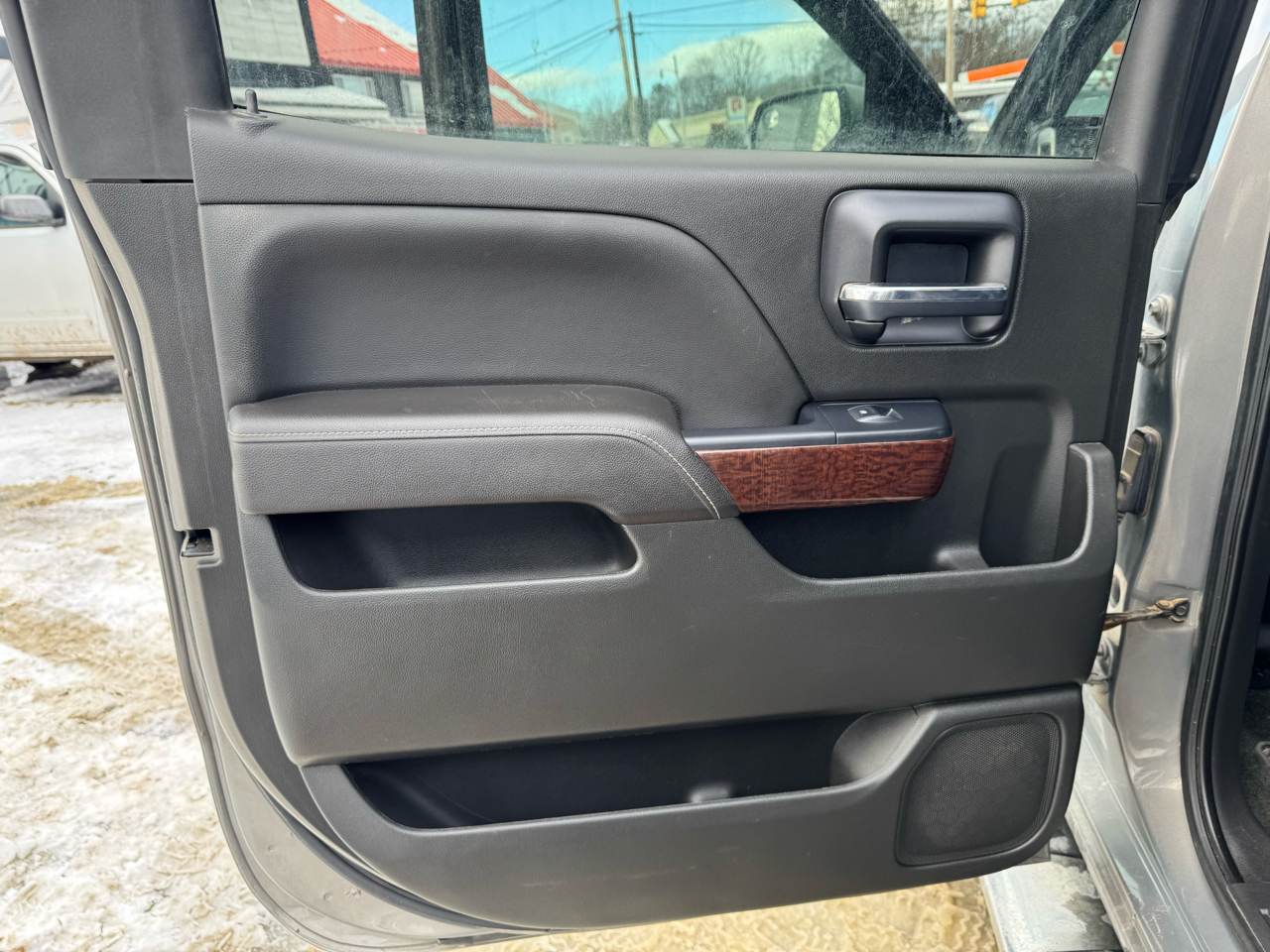 GMC Sierra 1500 4WD Crew Cab 143.5" SLE 2017