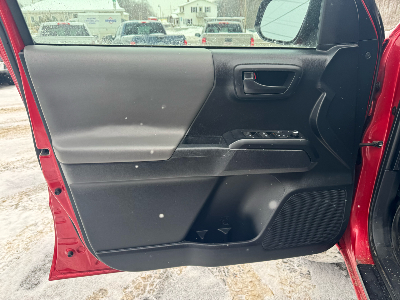 Toyota Tacoma SR Double Cab 5' Bed V6 4x4 AT (Natl) 2018