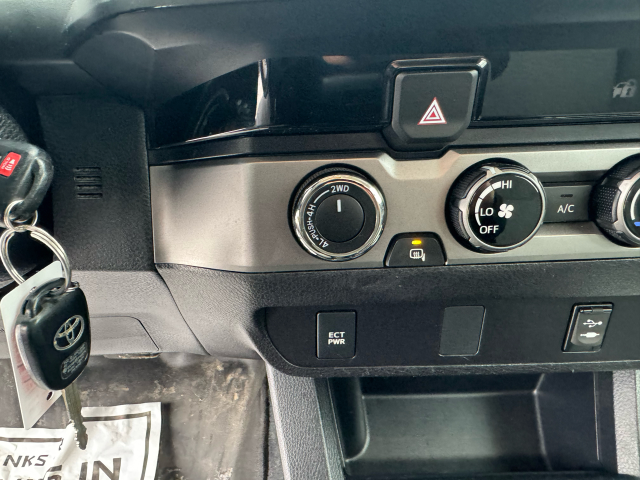 Toyota Tacoma SR Double Cab 5' Bed V6 4x4 AT (Natl) 2018