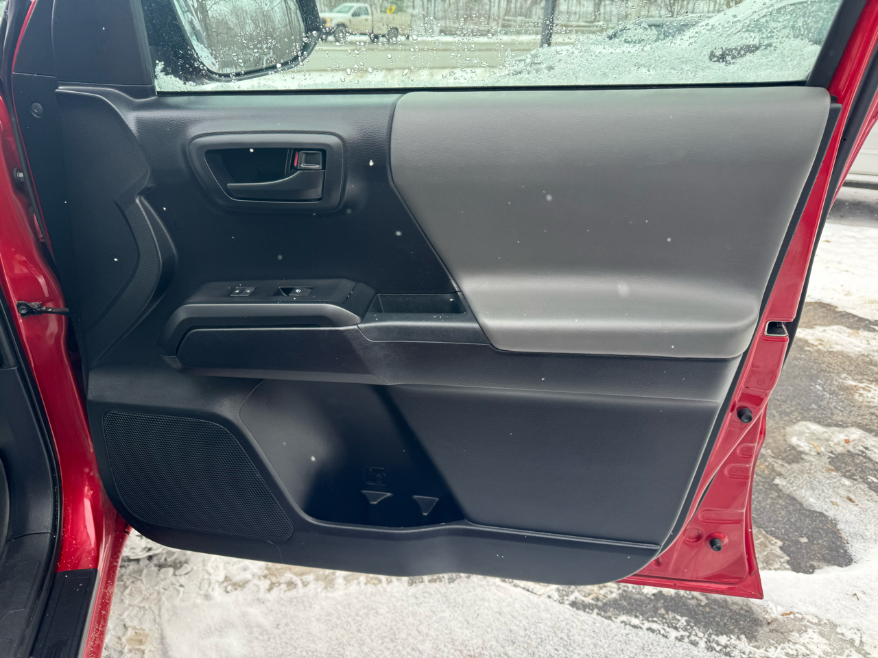 Toyota Tacoma SR Double Cab 5' Bed V6 4x4 AT (Natl) 2018