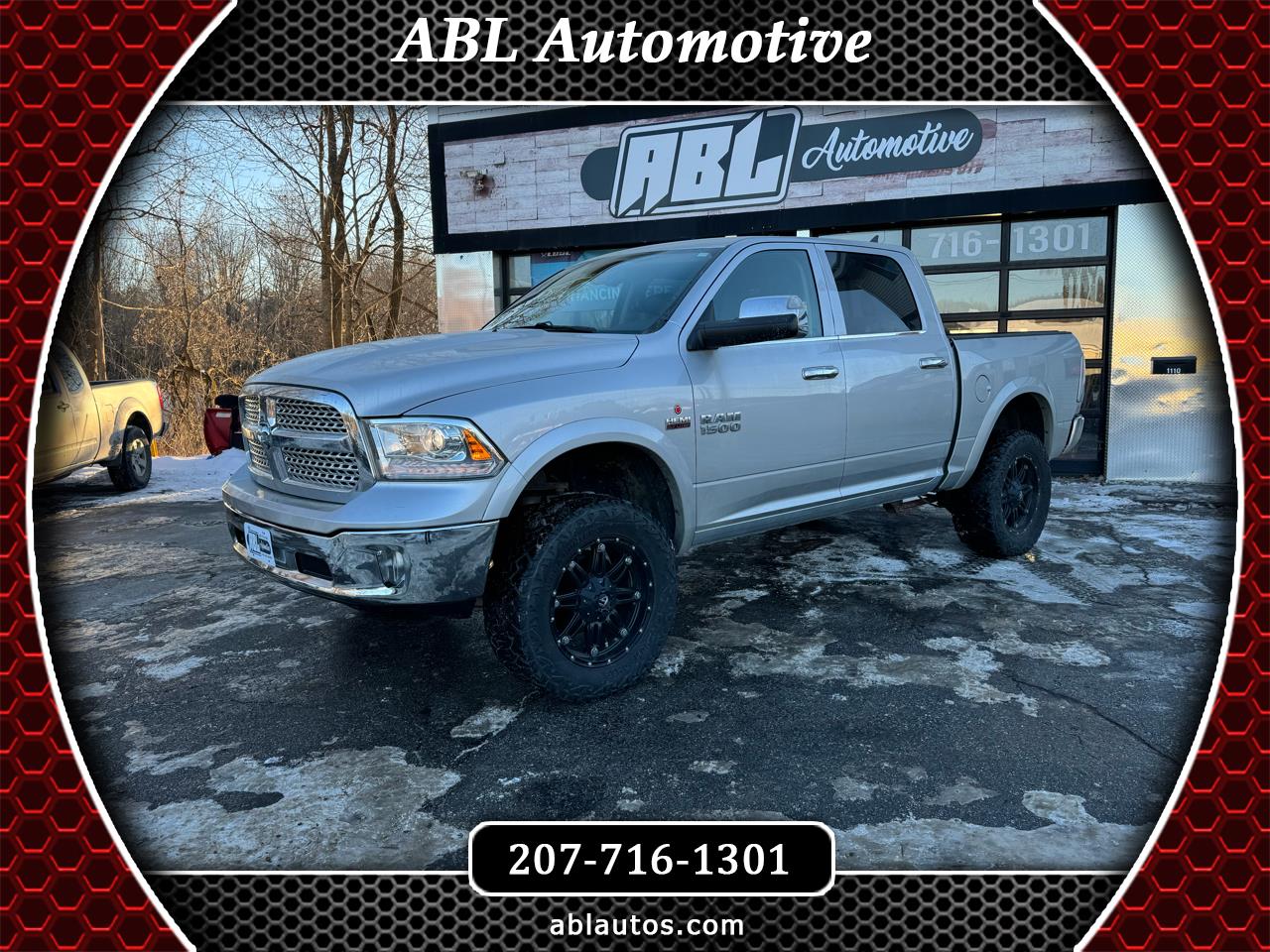 2016 RAM 1500 4WD Crew Cab 140.5" Laramie