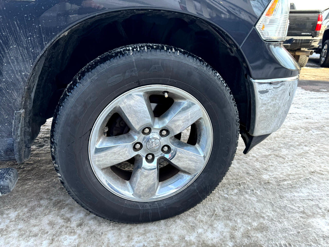 RAM 1500 4WD Quad Cab 140.5" Big Horn 2015