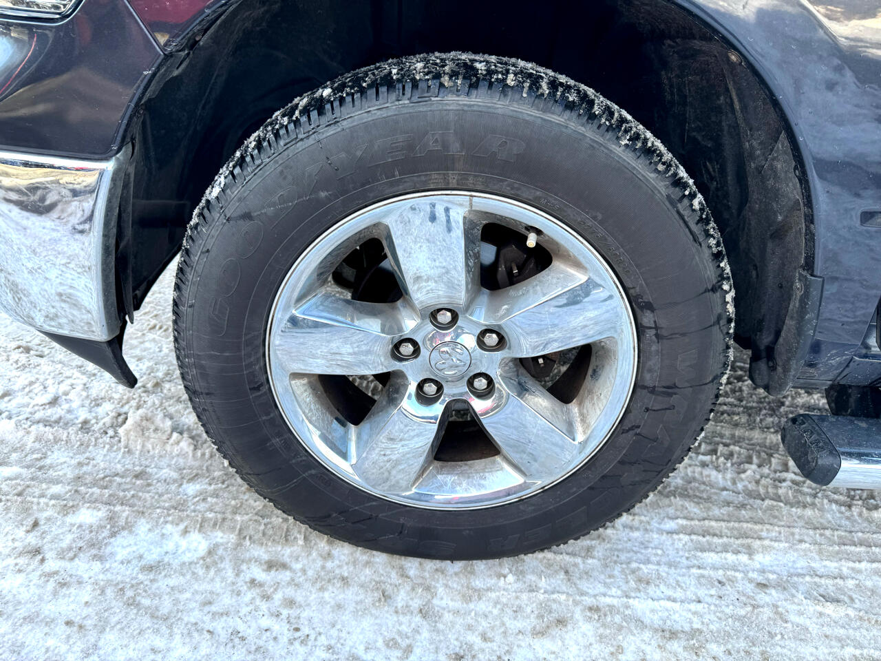 RAM 1500 4WD Quad Cab 140.5" Big Horn 2015