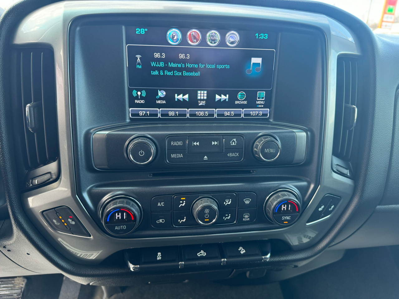 Chevrolet Silverado 1500 4WD Double Cab 143.5" LT w/2LT 2018