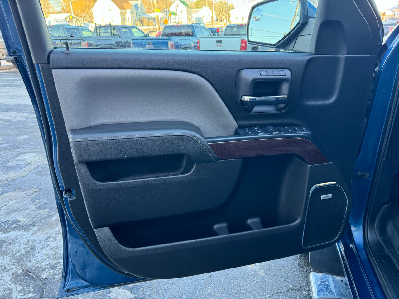 GMC Sierra 1500 4WD Double Cab 143.5" SLT 2016