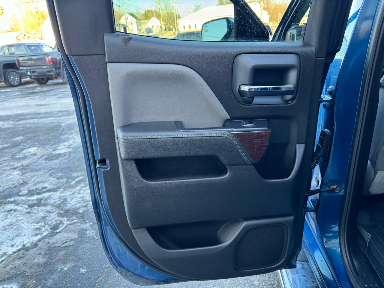 GMC Sierra 1500 4WD Double Cab 143.5" SLT 2016