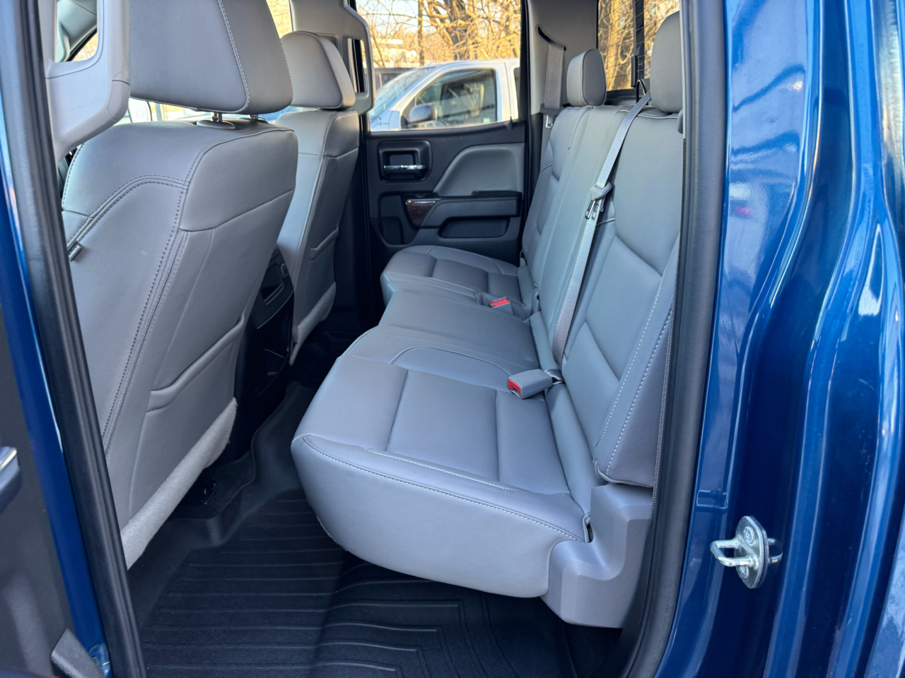 GMC Sierra 1500 4WD Double Cab 143.5" SLT 2016