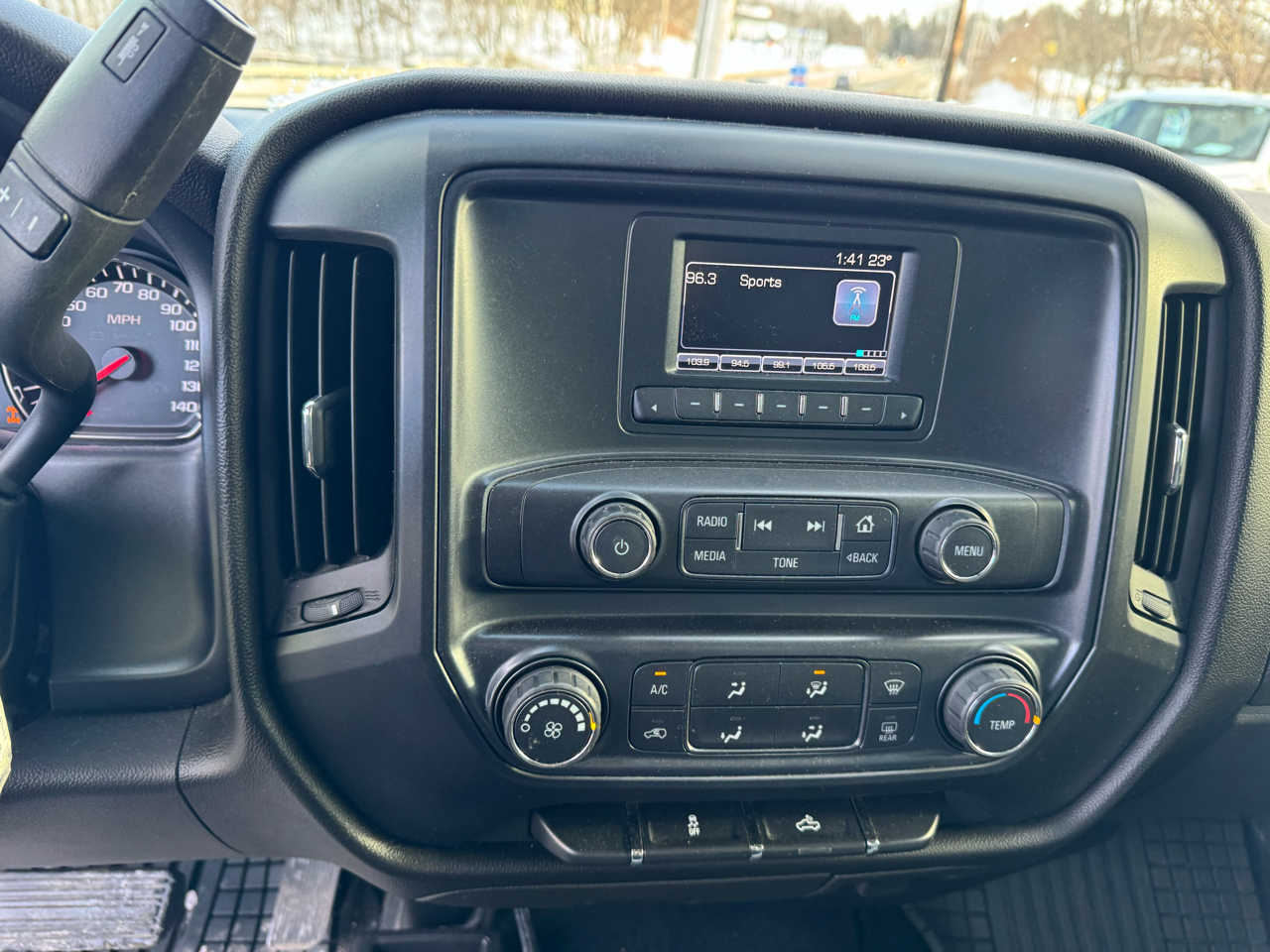 Chevrolet Silverado 2500HD 4WD Reg Cab 133.6" Work Truck 2016