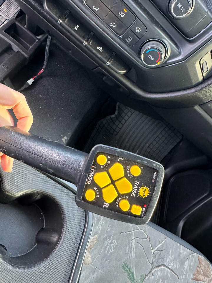 Chevrolet Silverado 2500HD 4WD Reg Cab 133.6" Work Truck 2016