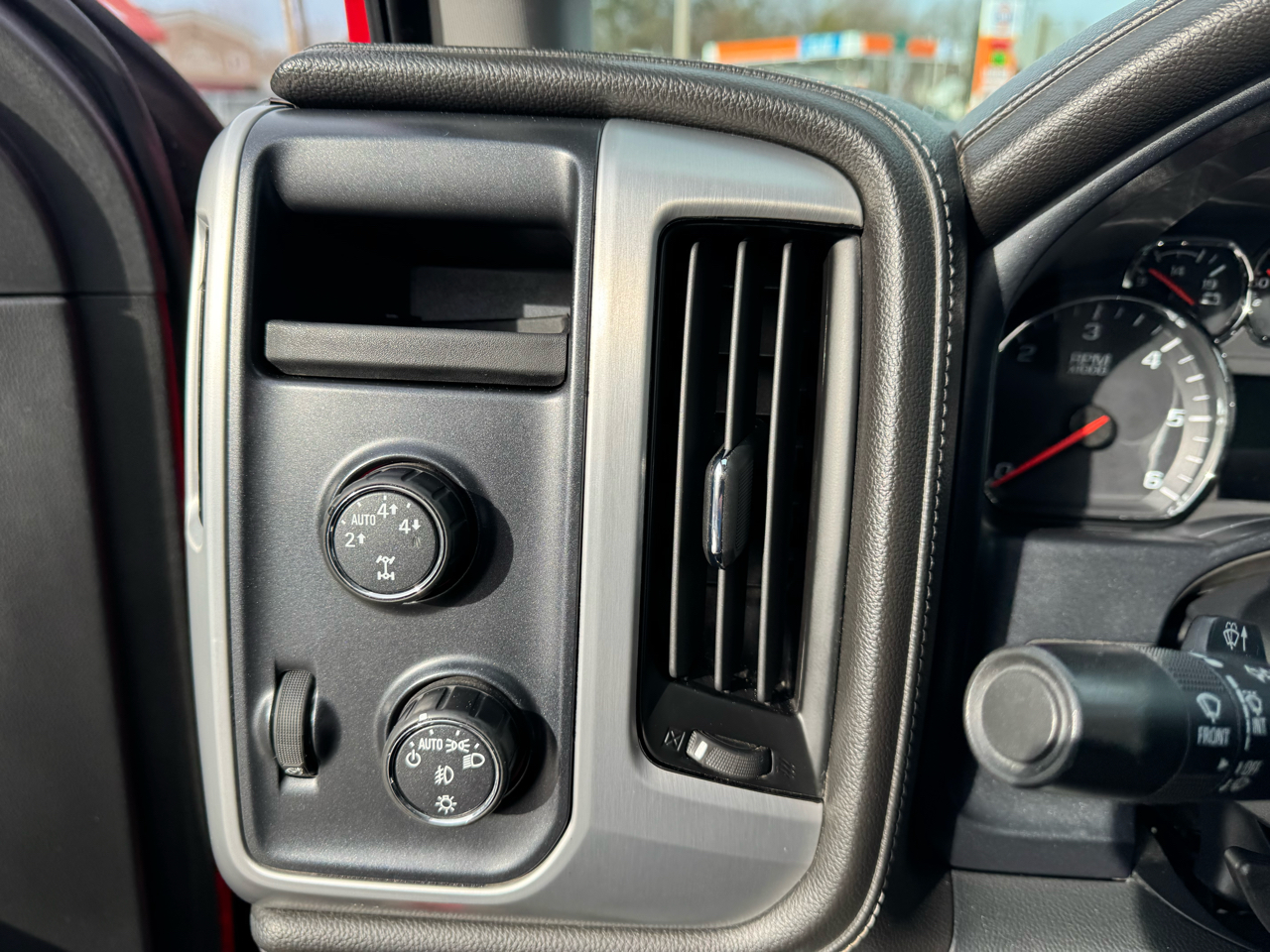 GMC Sierra 1500 4WD Crew Cab 143.5" SLT 2014