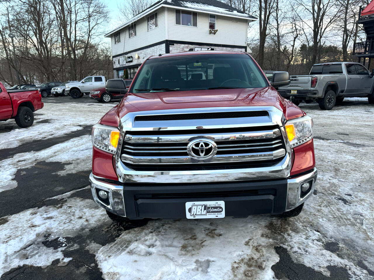 Toyota Tundra 4WD Truck Double Cab 5.7L V8 6-Spd AT SR5 (Natl) 2016