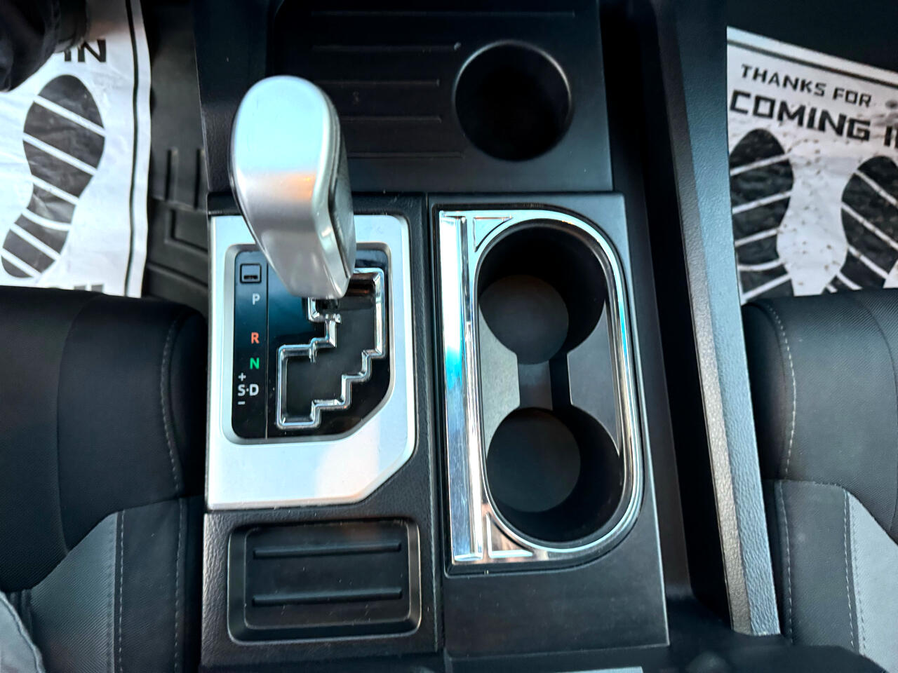 Toyota Tundra 4WD Truck Double Cab 5.7L V8 6-Spd AT SR5 (Natl) 2016