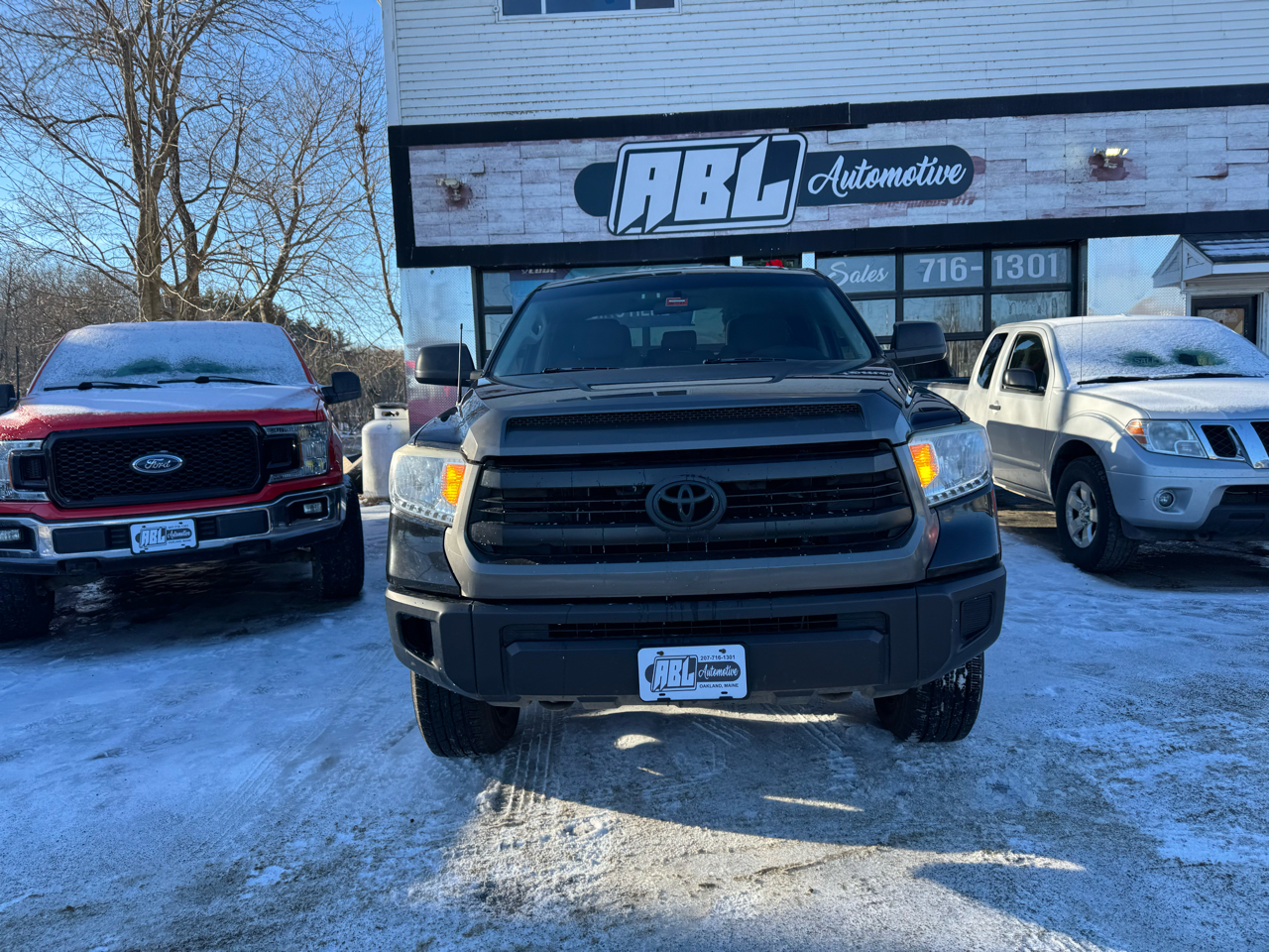 Toyota Tundra 4WD Truck Double Cab 4.6L V8 6-Spd AT SR (Natl) 2016