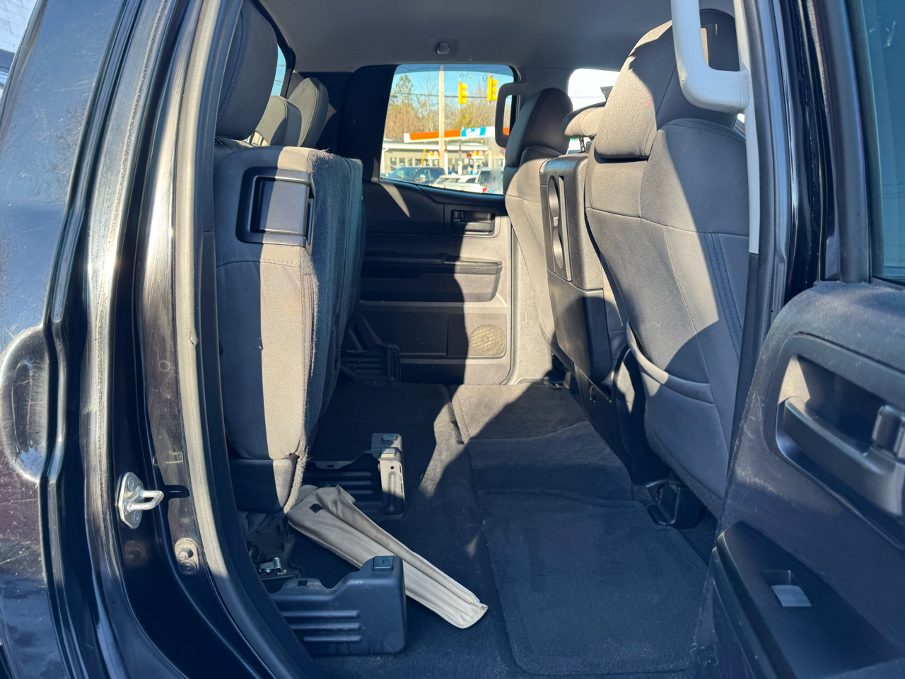 Toyota Tundra 4WD Truck Double Cab 4.6L V8 6-Spd AT SR (Natl) 2016