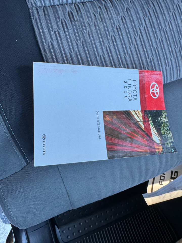 Toyota Tundra 4WD Truck Double Cab 4.6L V8 6-Spd AT SR (Natl) 2016