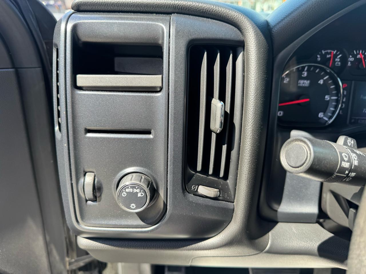 Chevrolet Silverado 1500 4WD Crew Cab 143.5" Work Truck 2017