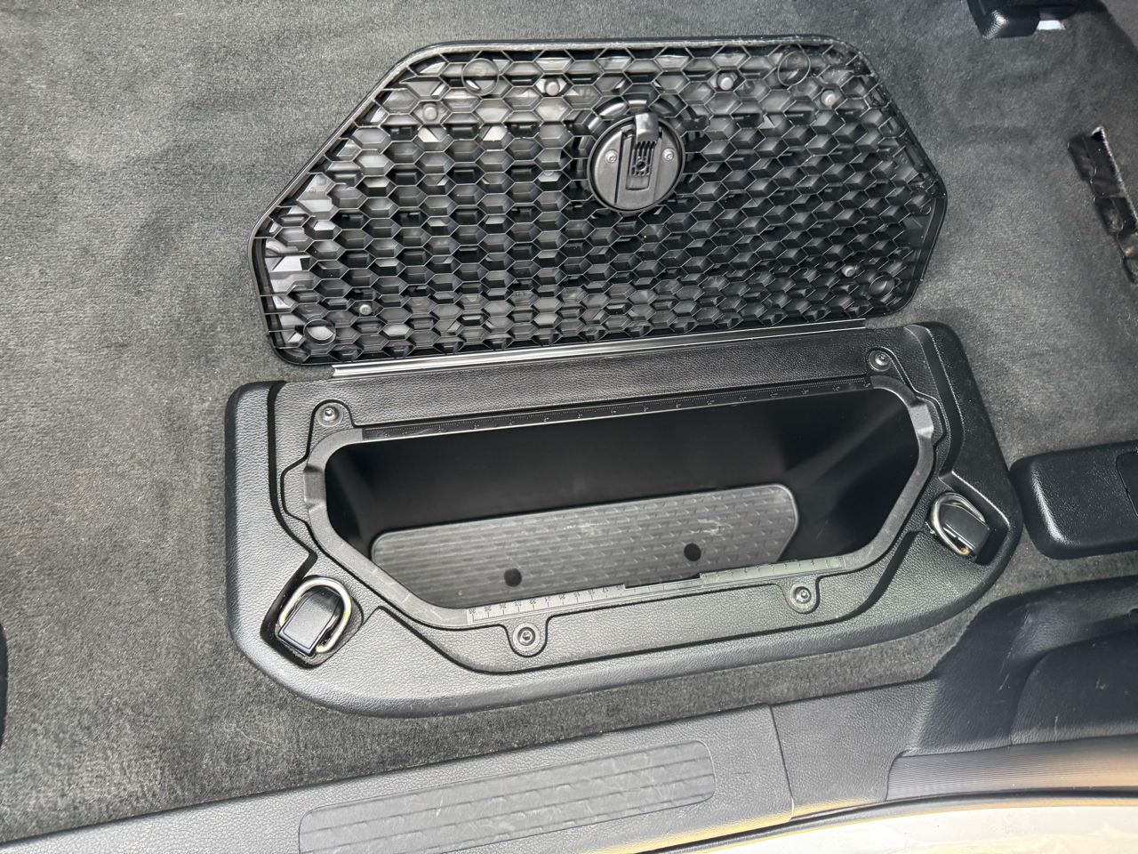 RAM 1500 Big Horn 4x4 Crew Cab 5'7" Box 2020