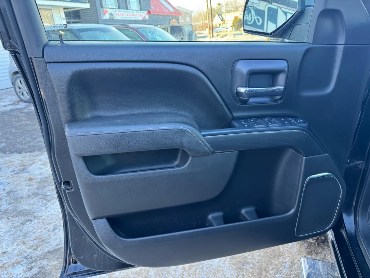 GMC Sierra 1500 4WD Crew Cab 143.5" SLE 2016