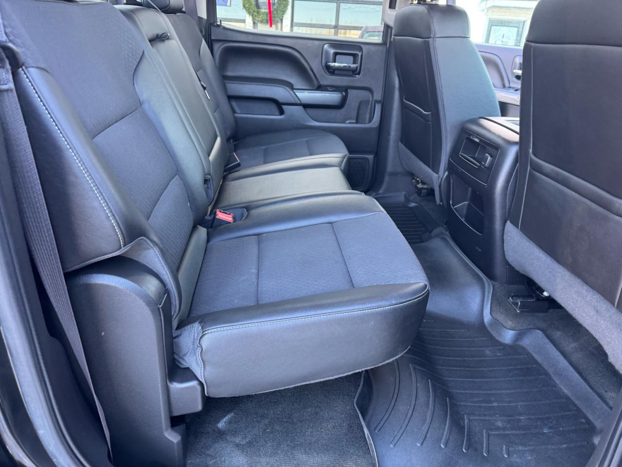 GMC Sierra 1500 4WD Crew Cab 143.5" SLE 2016