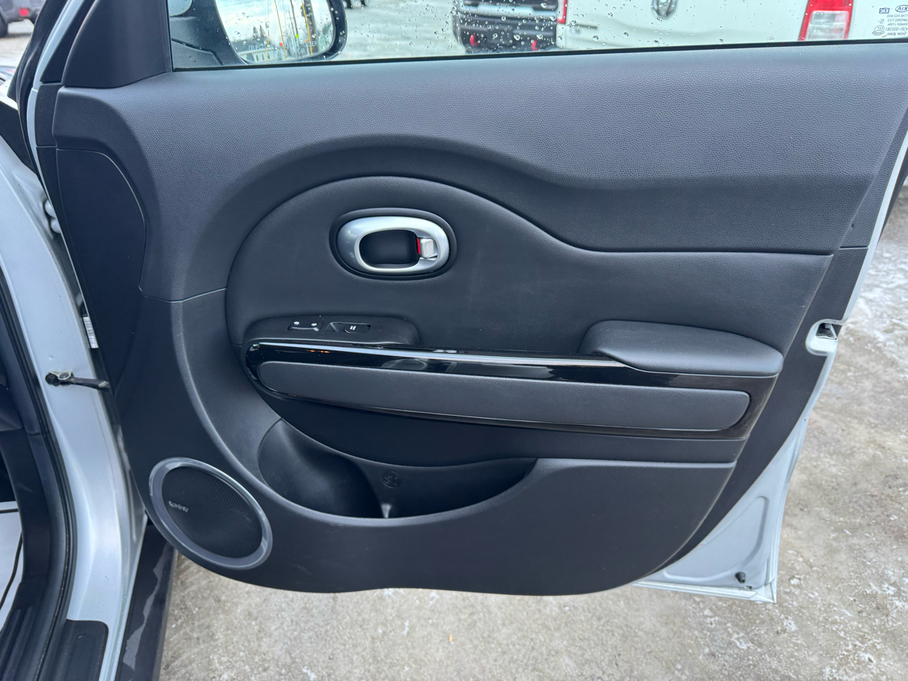 Kia Soul 5dr Wgn Auto + 2015