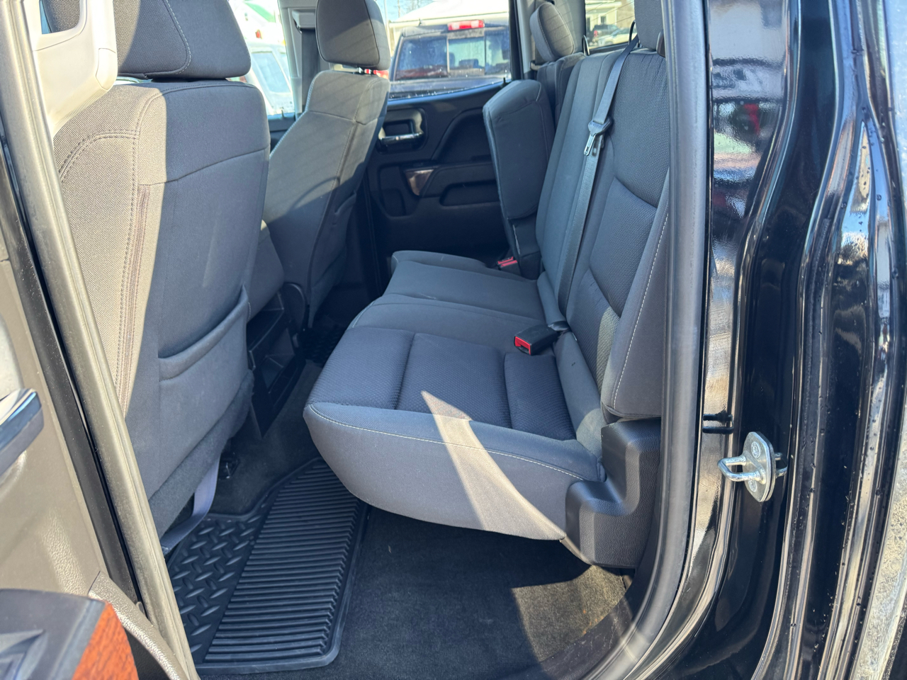 GMC Sierra 1500 4WD Double Cab 143.5" SLE 2018