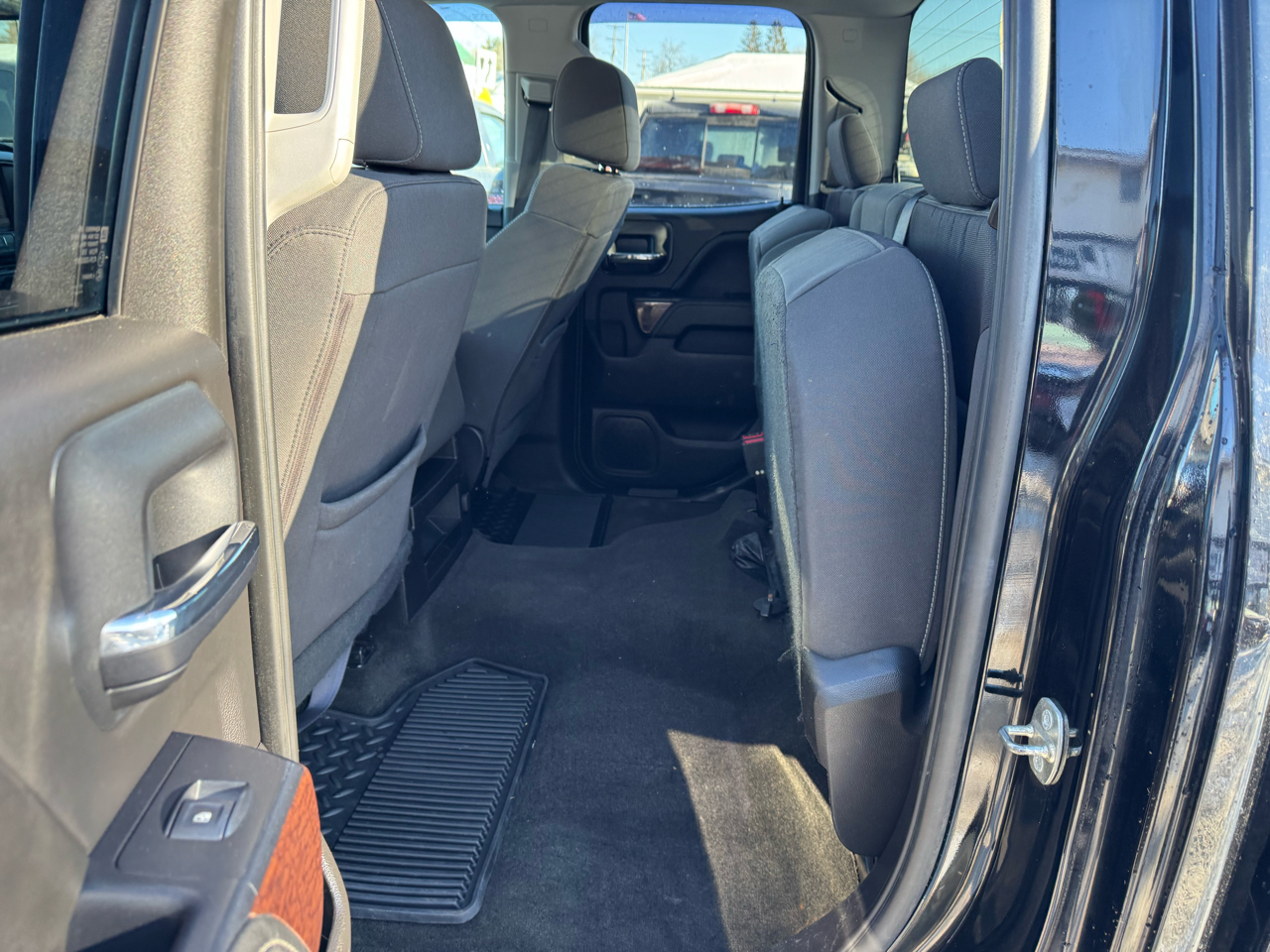 GMC Sierra 1500 4WD Double Cab 143.5" SLE 2018