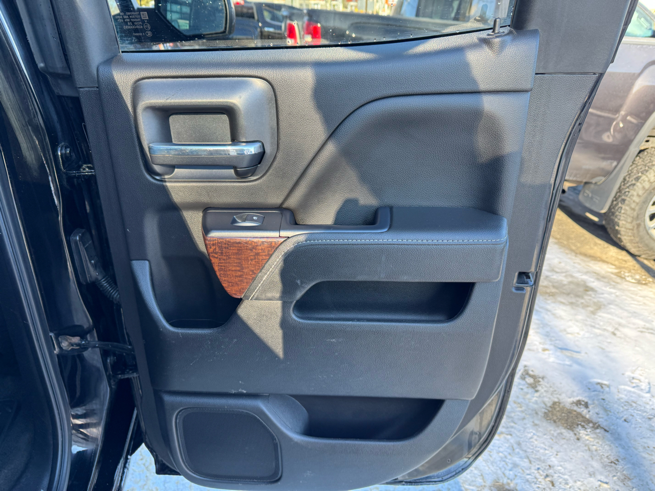 GMC Sierra 1500 4WD Double Cab 143.5" SLE 2018